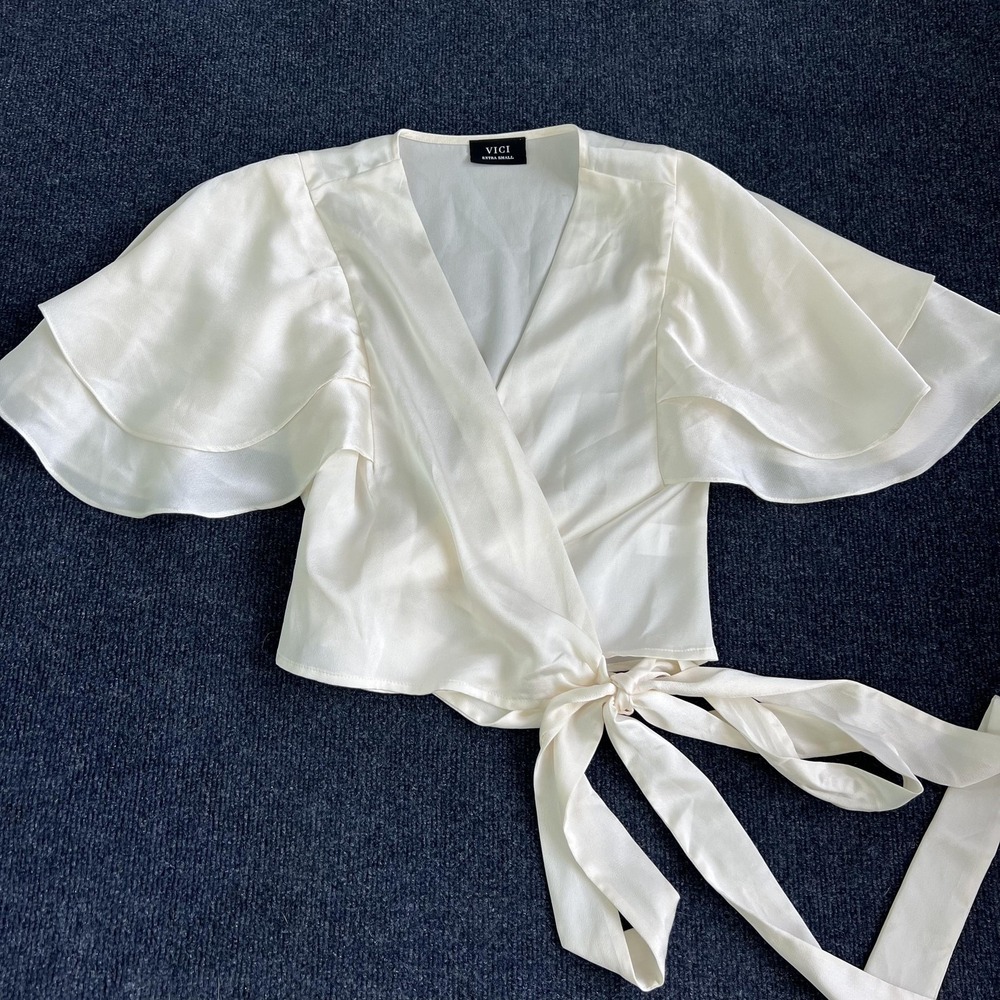 VICI Blouse Womens XS White Satin Wrap Tie Front Flutter Sleeve Cropped Top